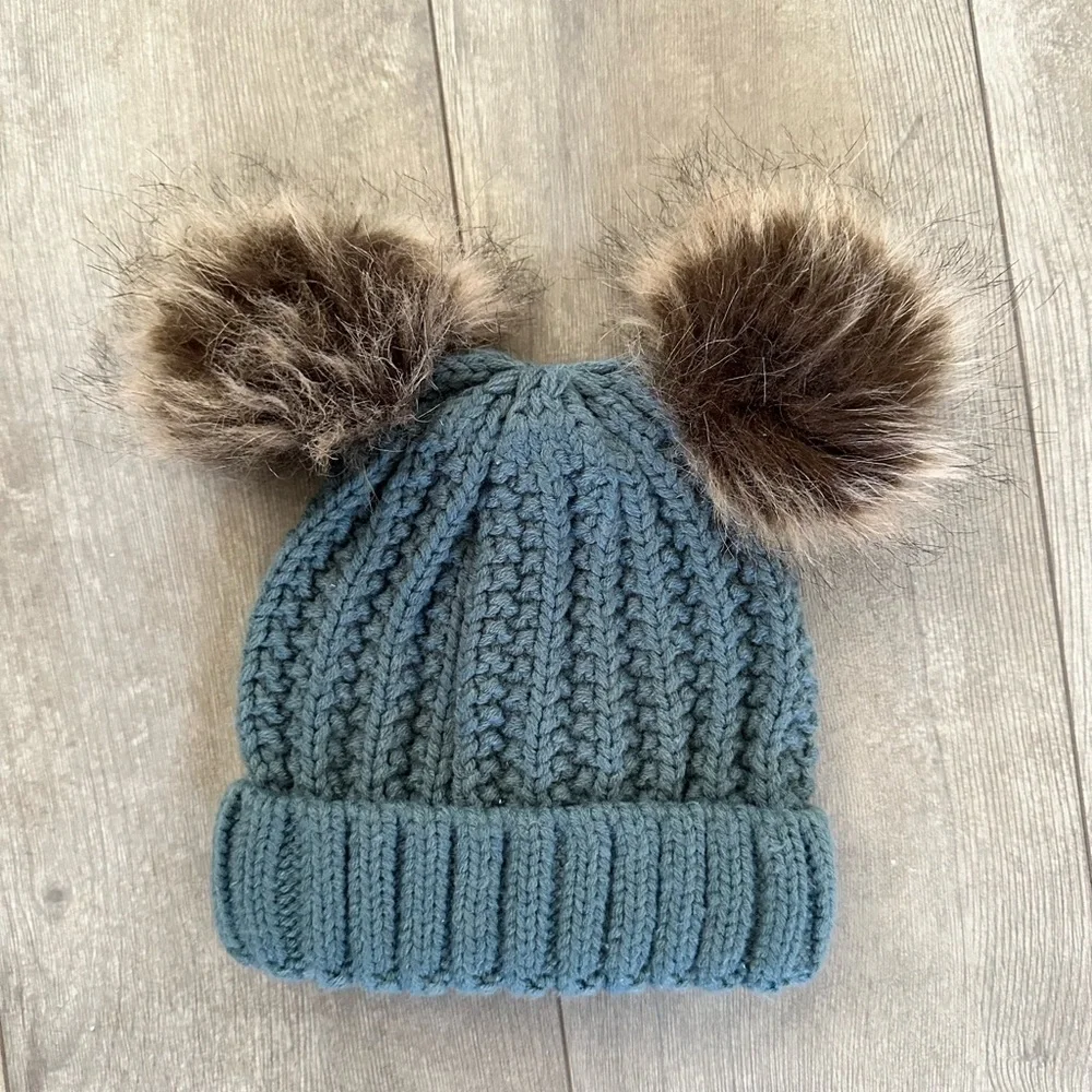 Toddler Girl winter beanie pom hat